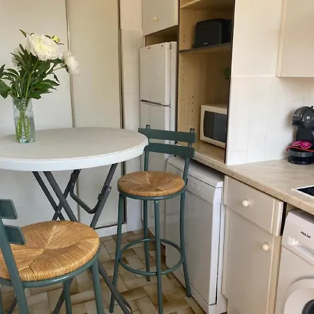 Studio A 100 M De La Plage Avec Clim Et Balcon Nizza Esterno foto