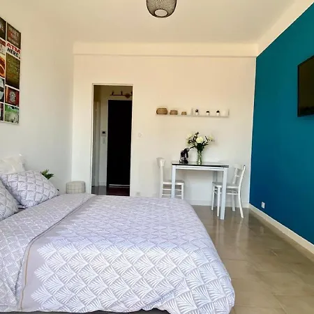 Studio A 100 M De La Plage Avec Clim Et Balcon Nizza Esterno foto