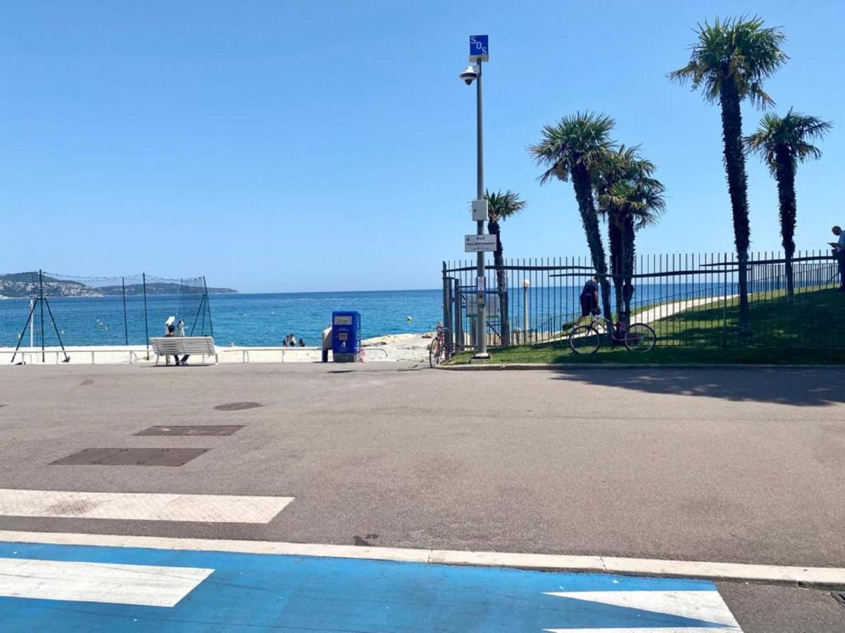 A 100 M De La Avec Clim Et Balcon Appartement Nice